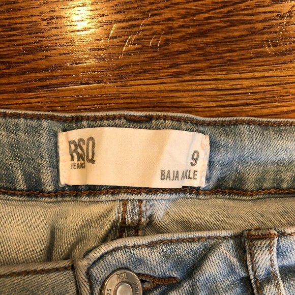 RSQ Womens Baja Ankle Distressed Holes Jeans Sz 9 Frayed Hem Mid Rise Stretch - Picture 5 of 8